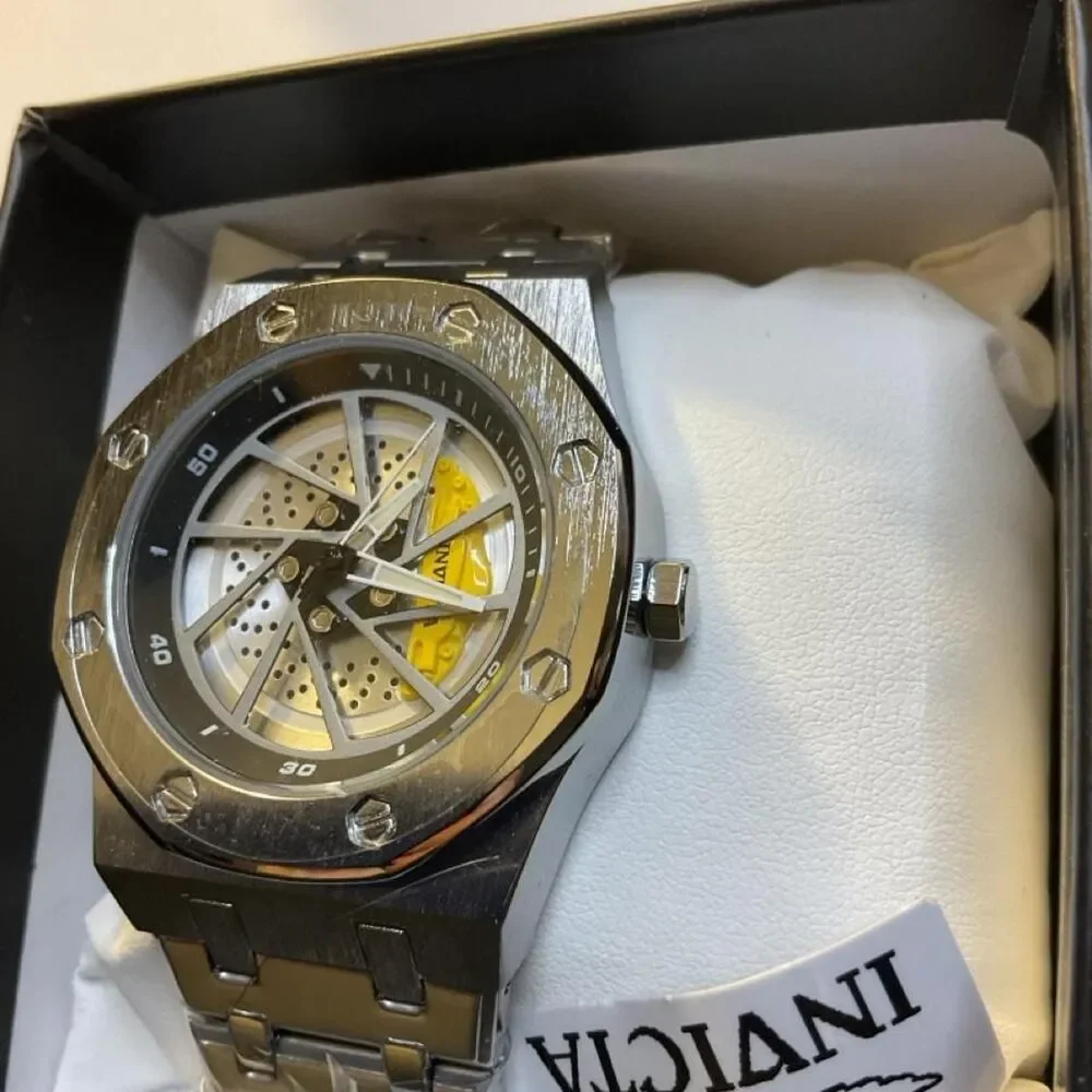 Invicta Men's Black and Grey Watch